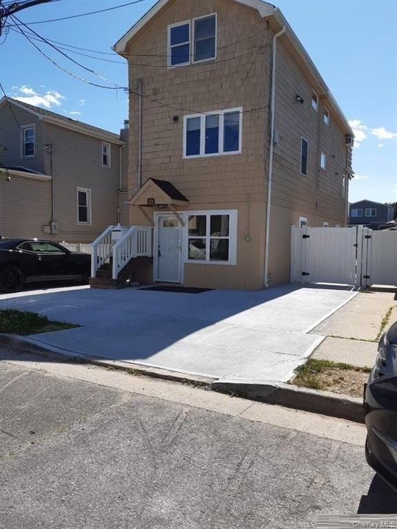 254 Arthur Street Property Photo 1
