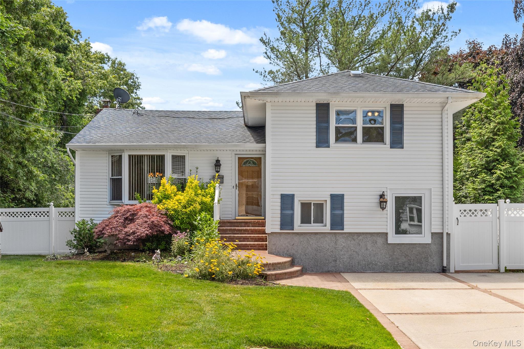 80 N Pine Street Property Photo 1