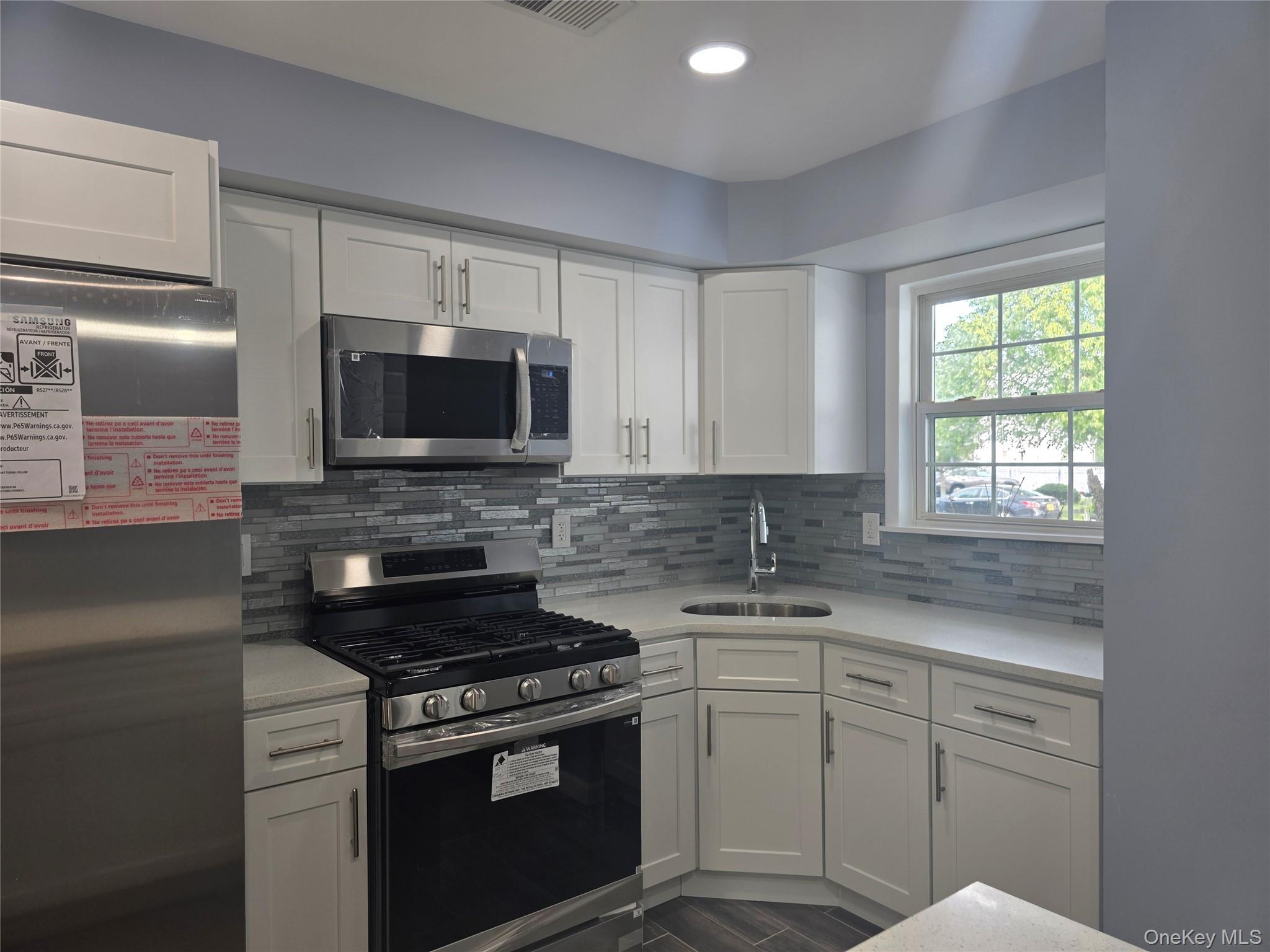 9 Trim Street Property Photo 2