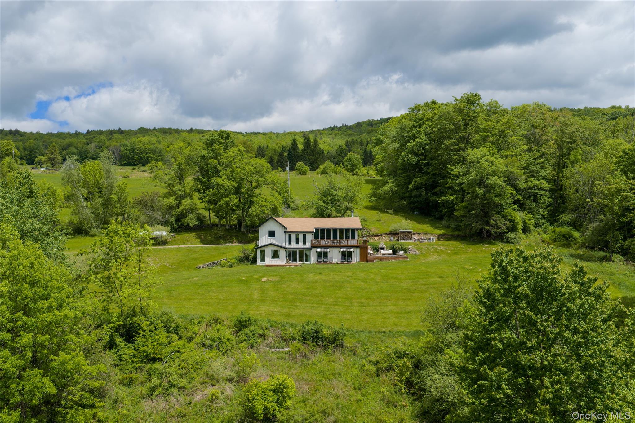 822 Burton Hill Road Property Photo 1