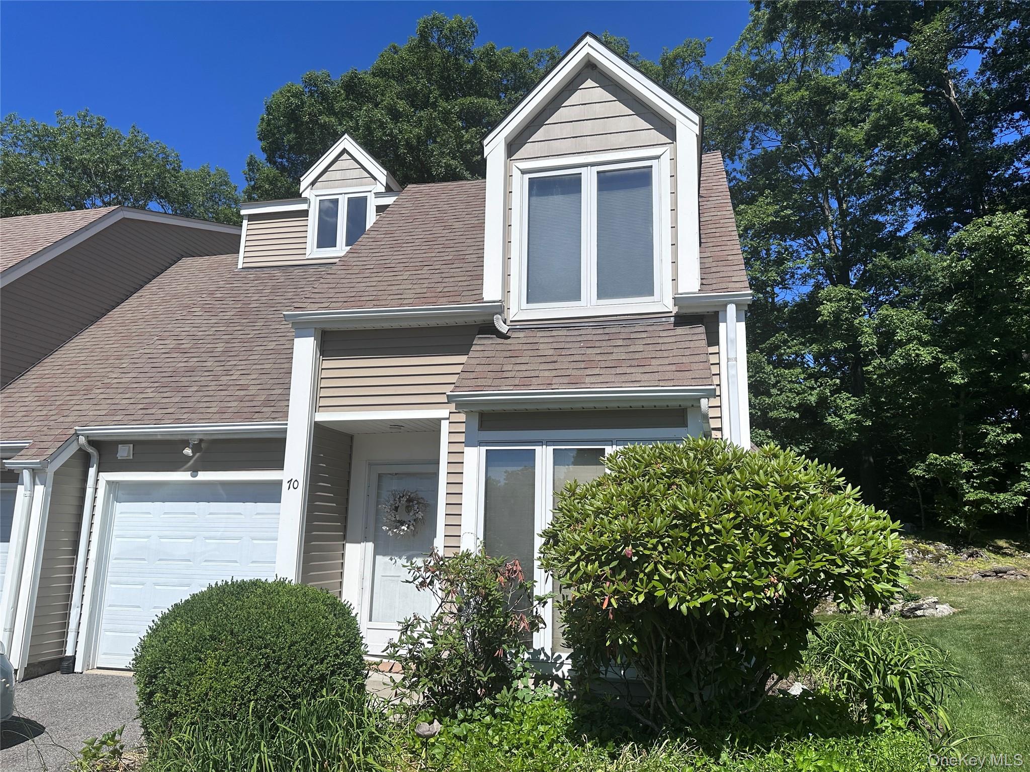 70 Spring Pond Drive Property Photo 1