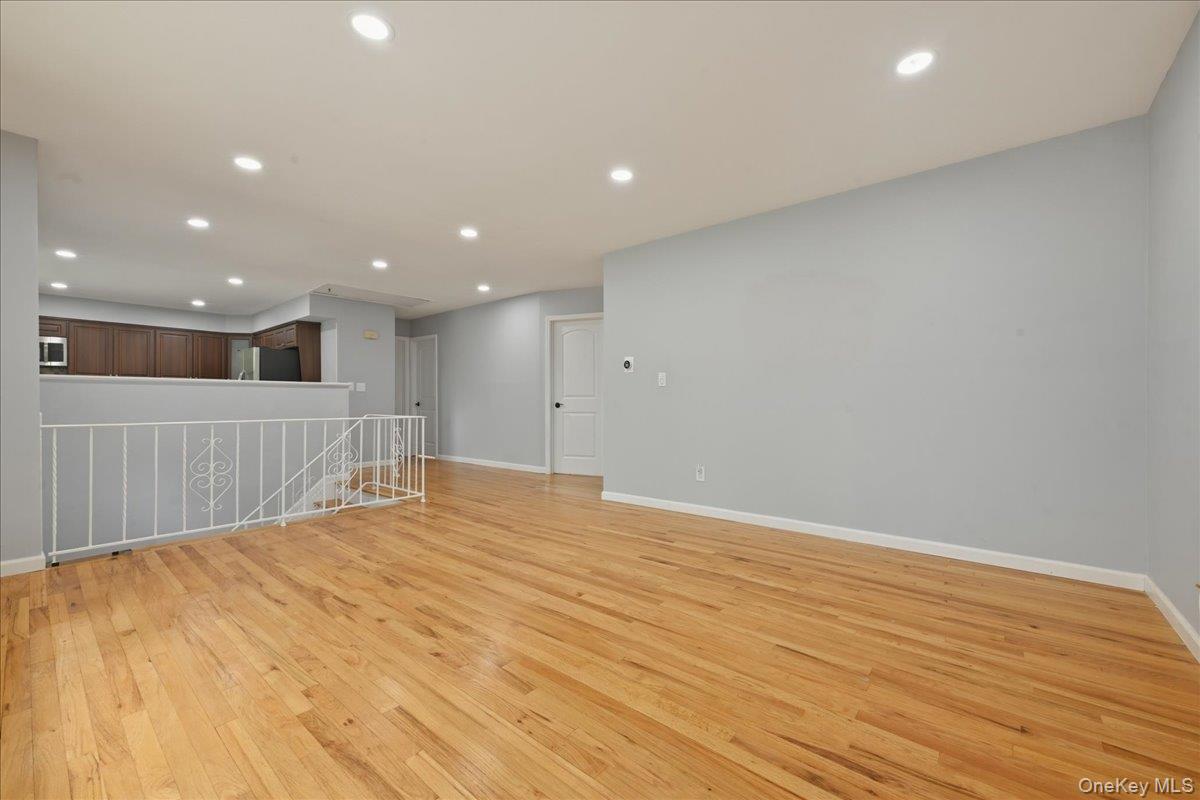448 Lenox Road Property Photo 7