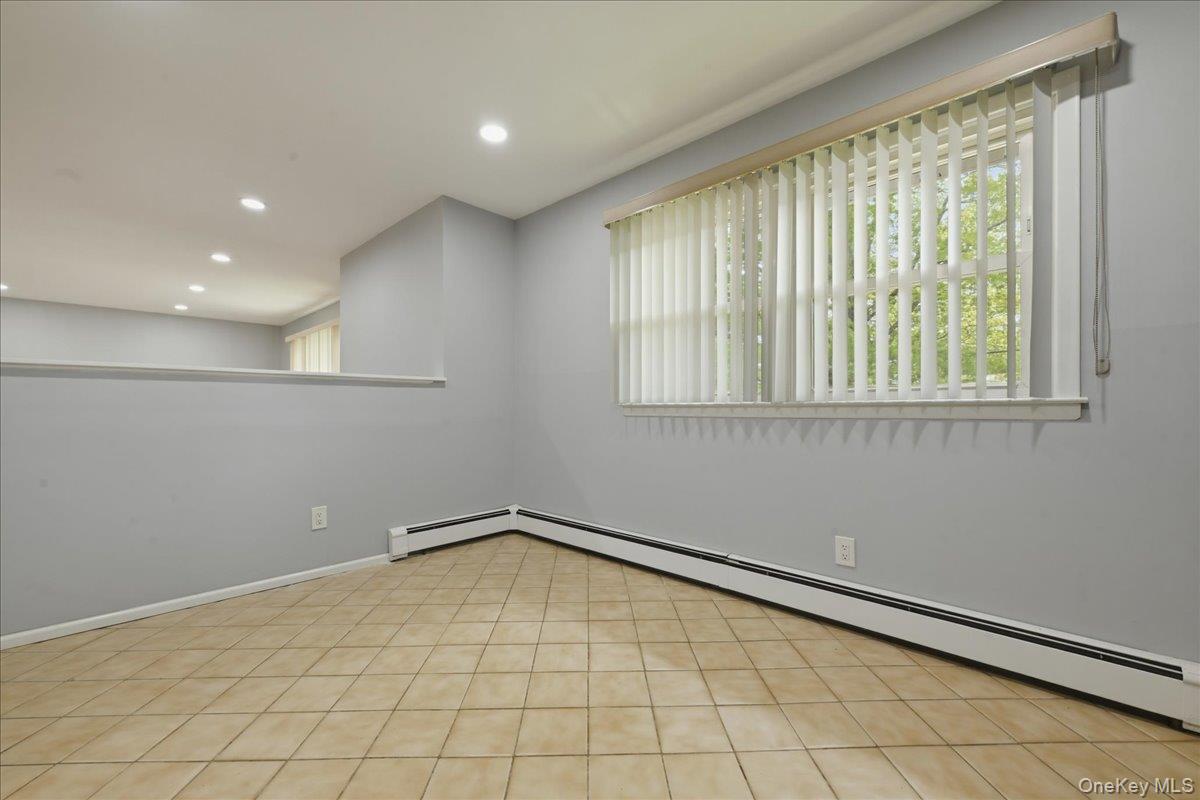 448 Lenox Road Property Photo 13