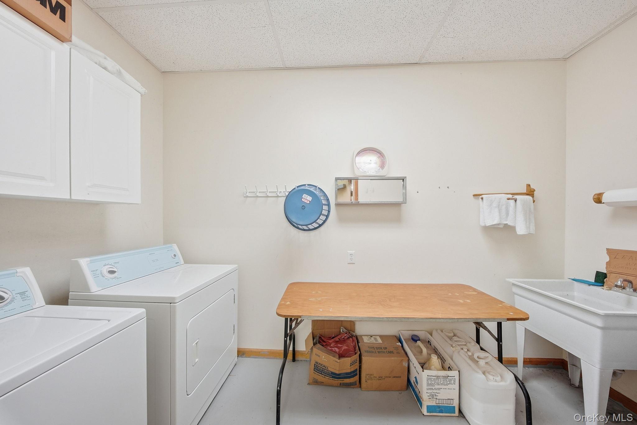 17 Collins Road Property Photo 9