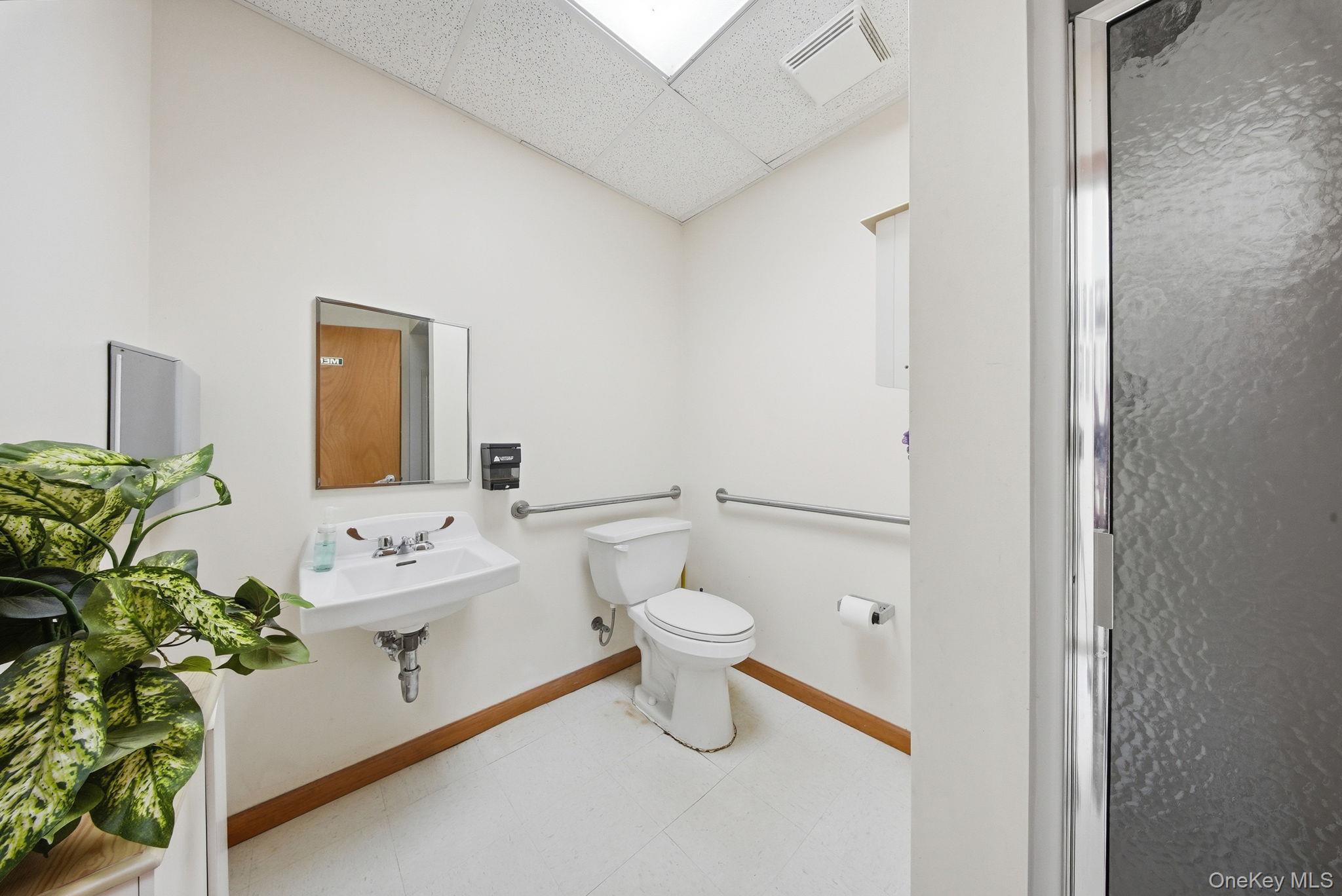 17 Collins Road Property Photo 15