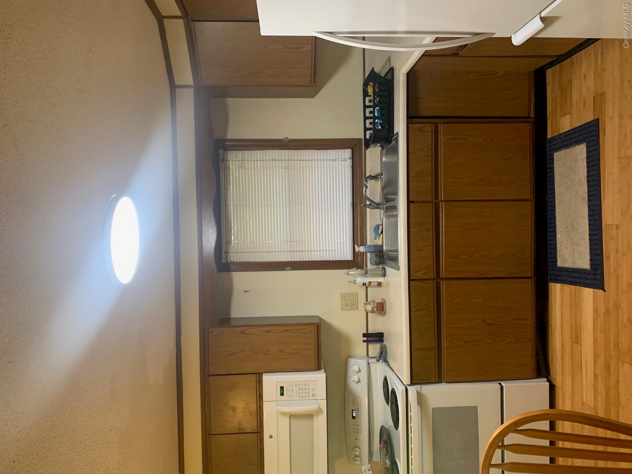 79 Cambridge Drive Property Photo 3