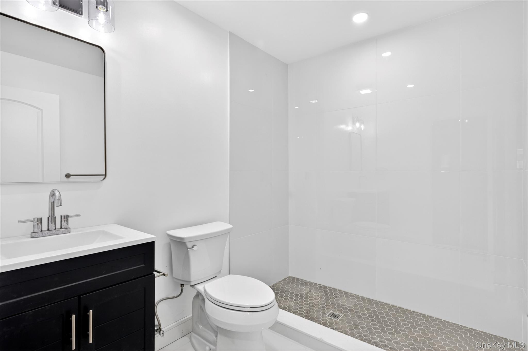 37 Corchaug Avenue B Property Photo 16