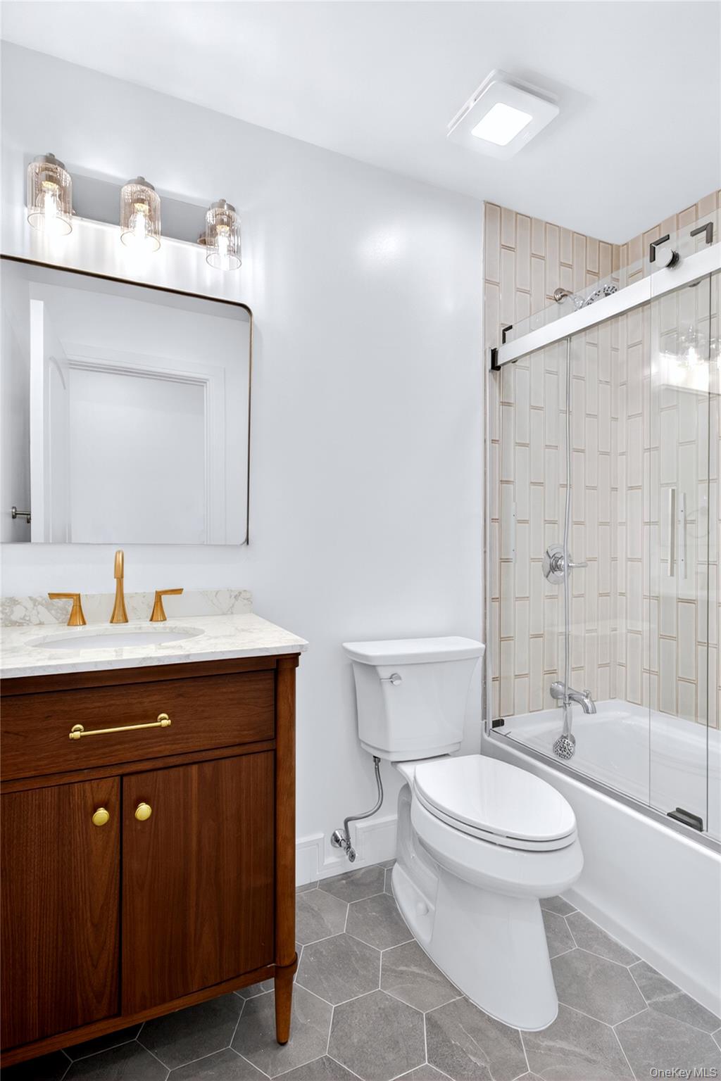 37 Corchaug Avenue B Property Photo 23