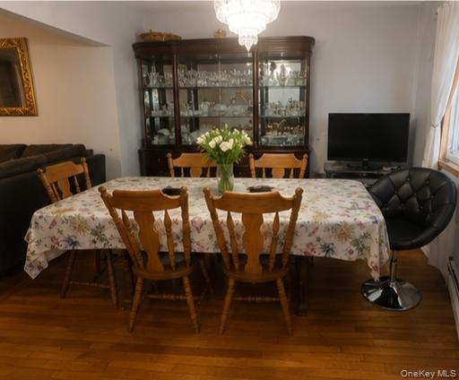 1070 Oakfield Avenue Property Photo 3