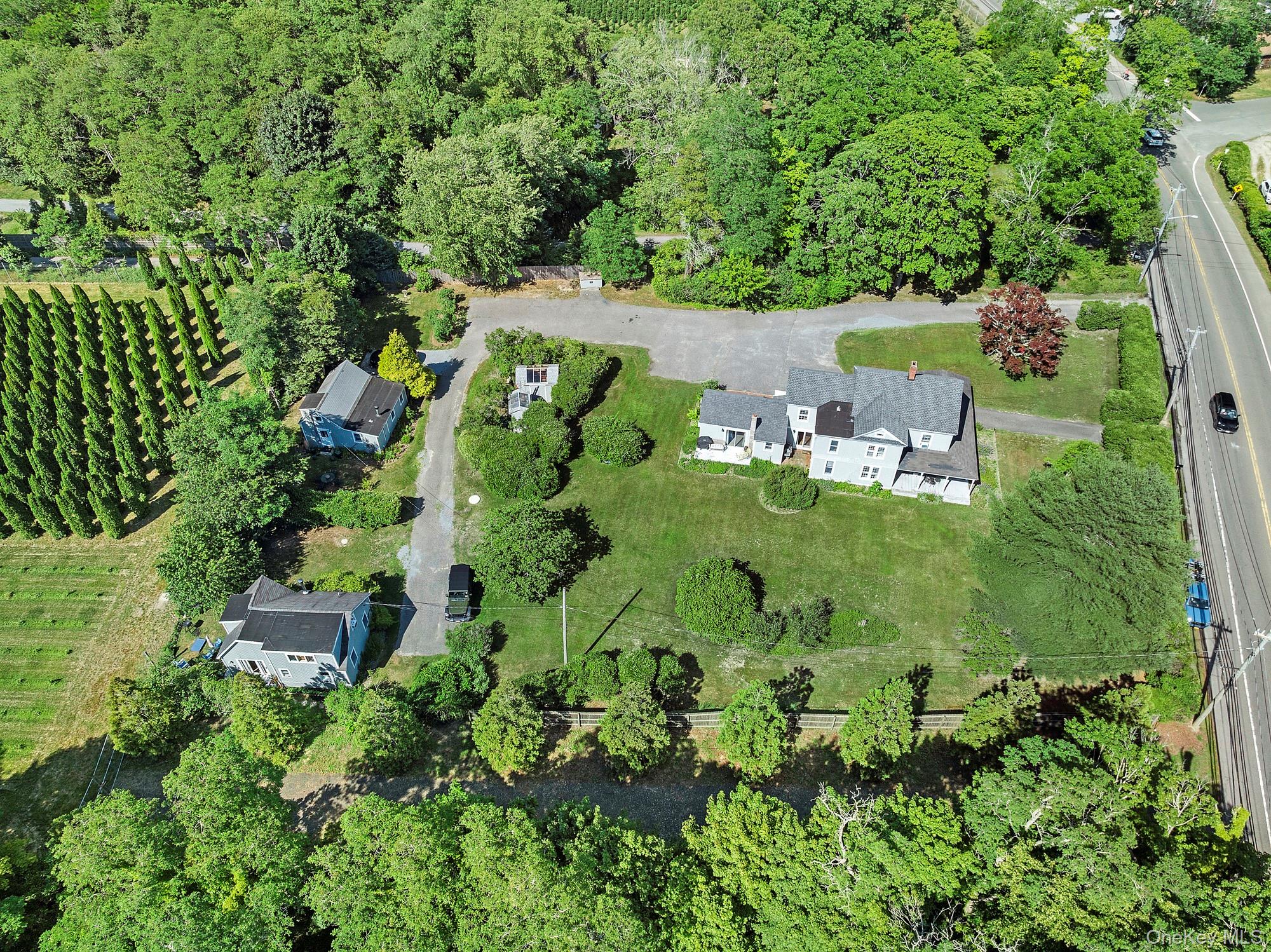 718 Montauk Highway Property Photo 8