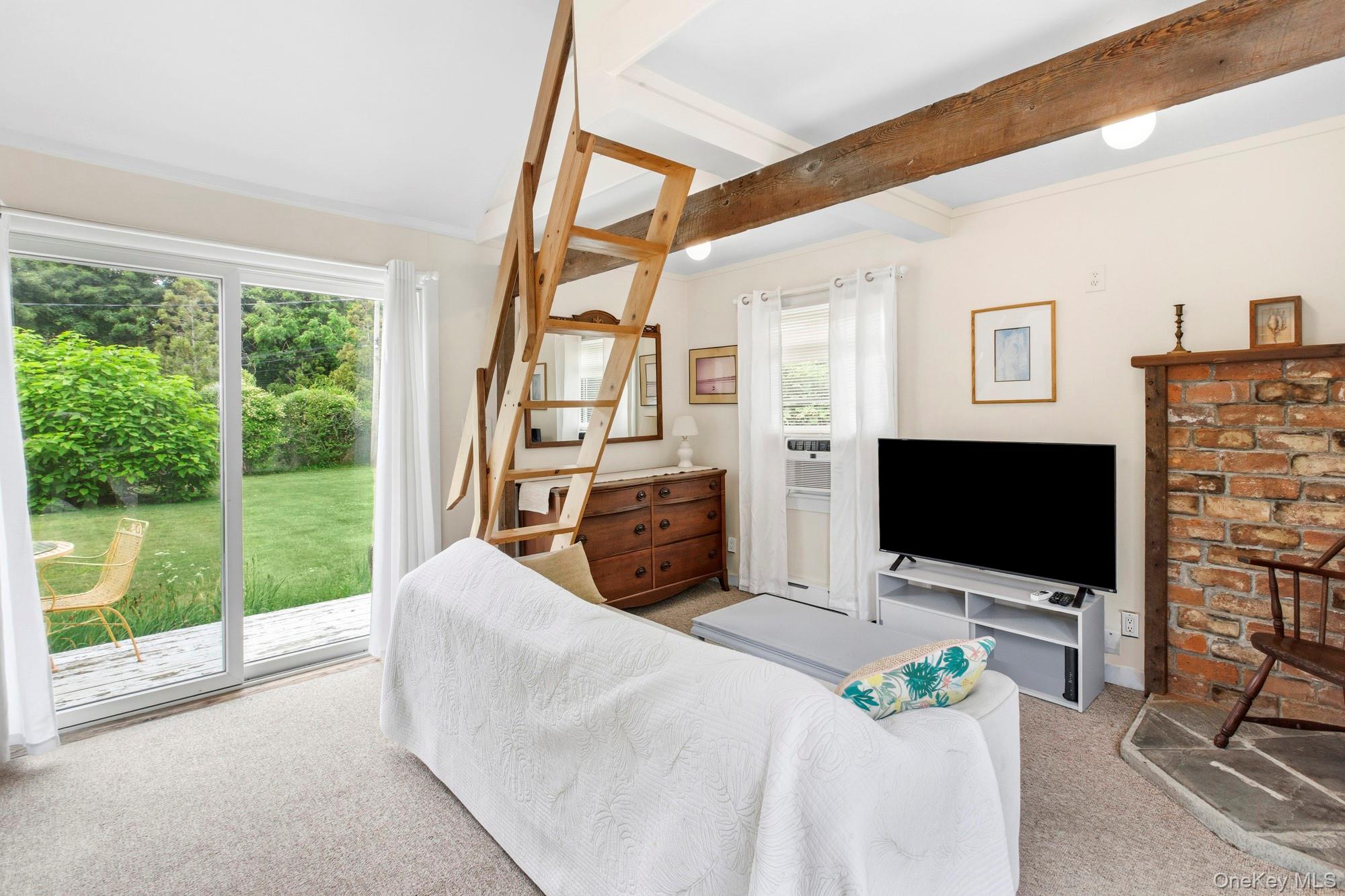 718 Montauk Highway Property Photo 34