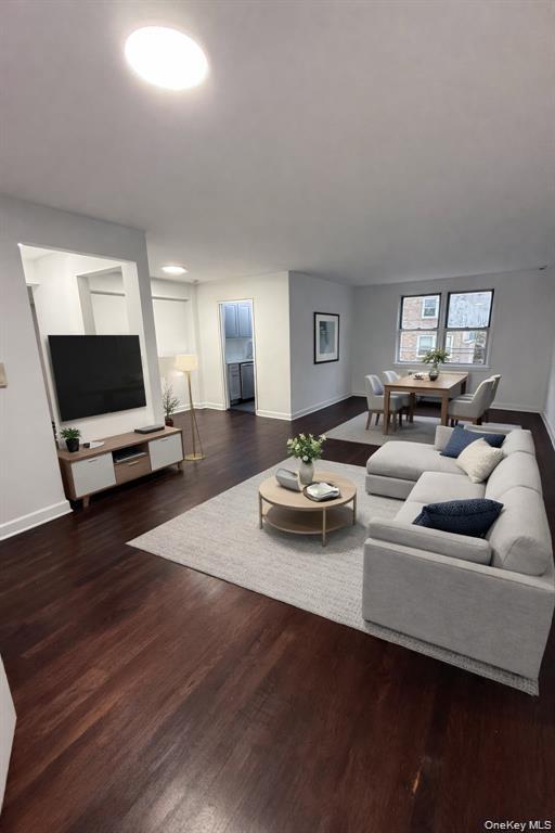 154 Ravine Avenue 3b Property Photo 1