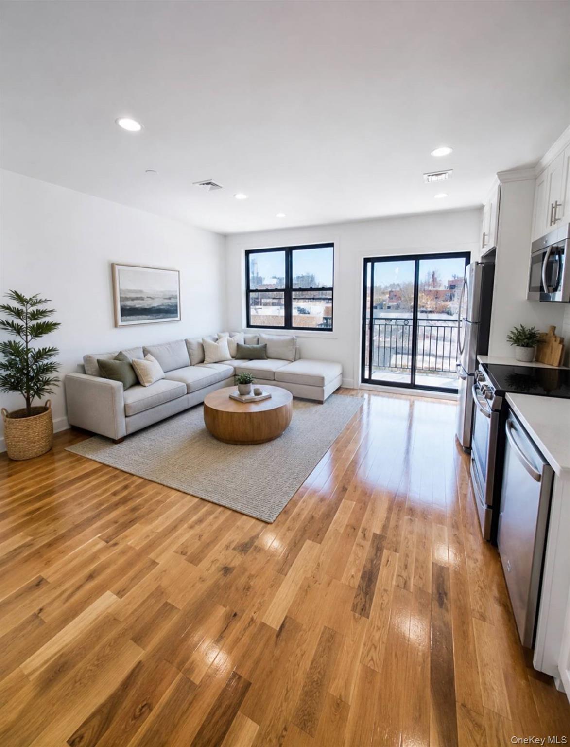 950 Flatbush Avenue Property Photo 1
