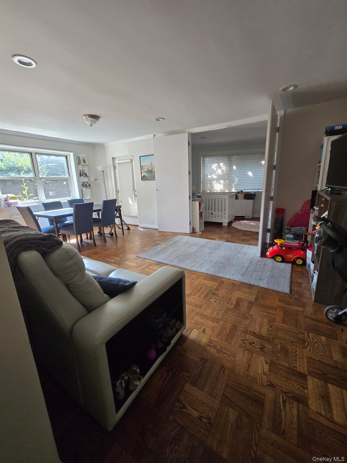 463 Summit Avenue 1- I Property Photo 6