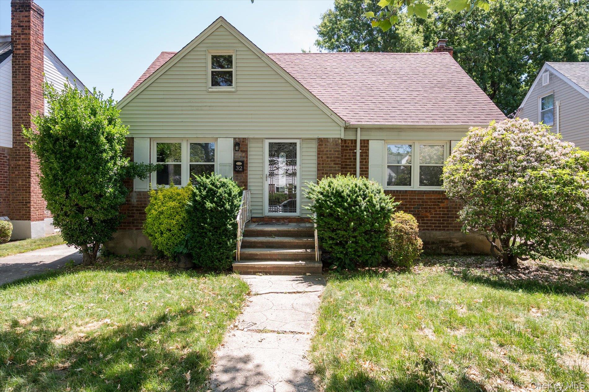 32 Croyden Property Photo 2