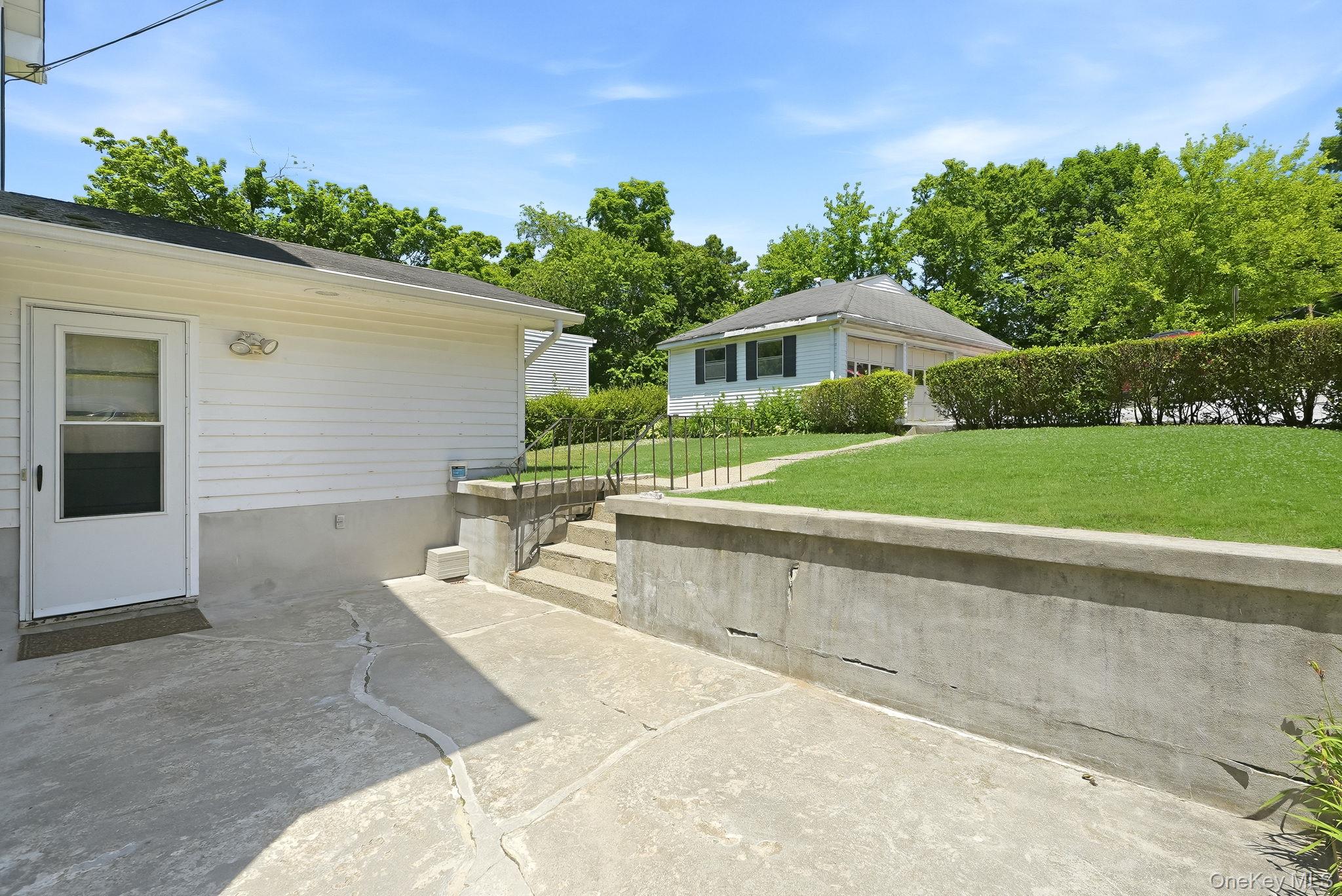 800 Oakwood Drive Property Photo 27
