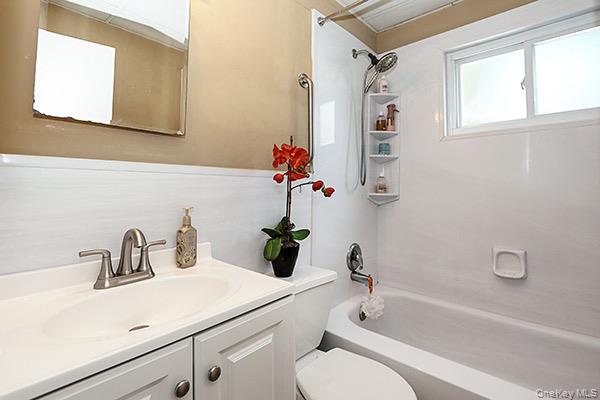 530 Coolidge Avenue Property Photo 15