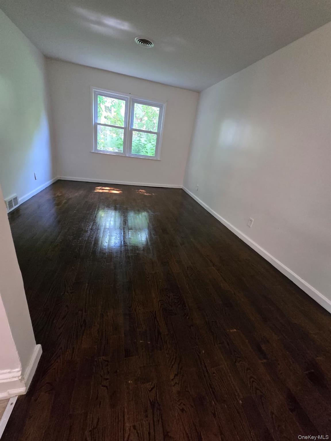42 Quassaick Avenue Property Photo 5