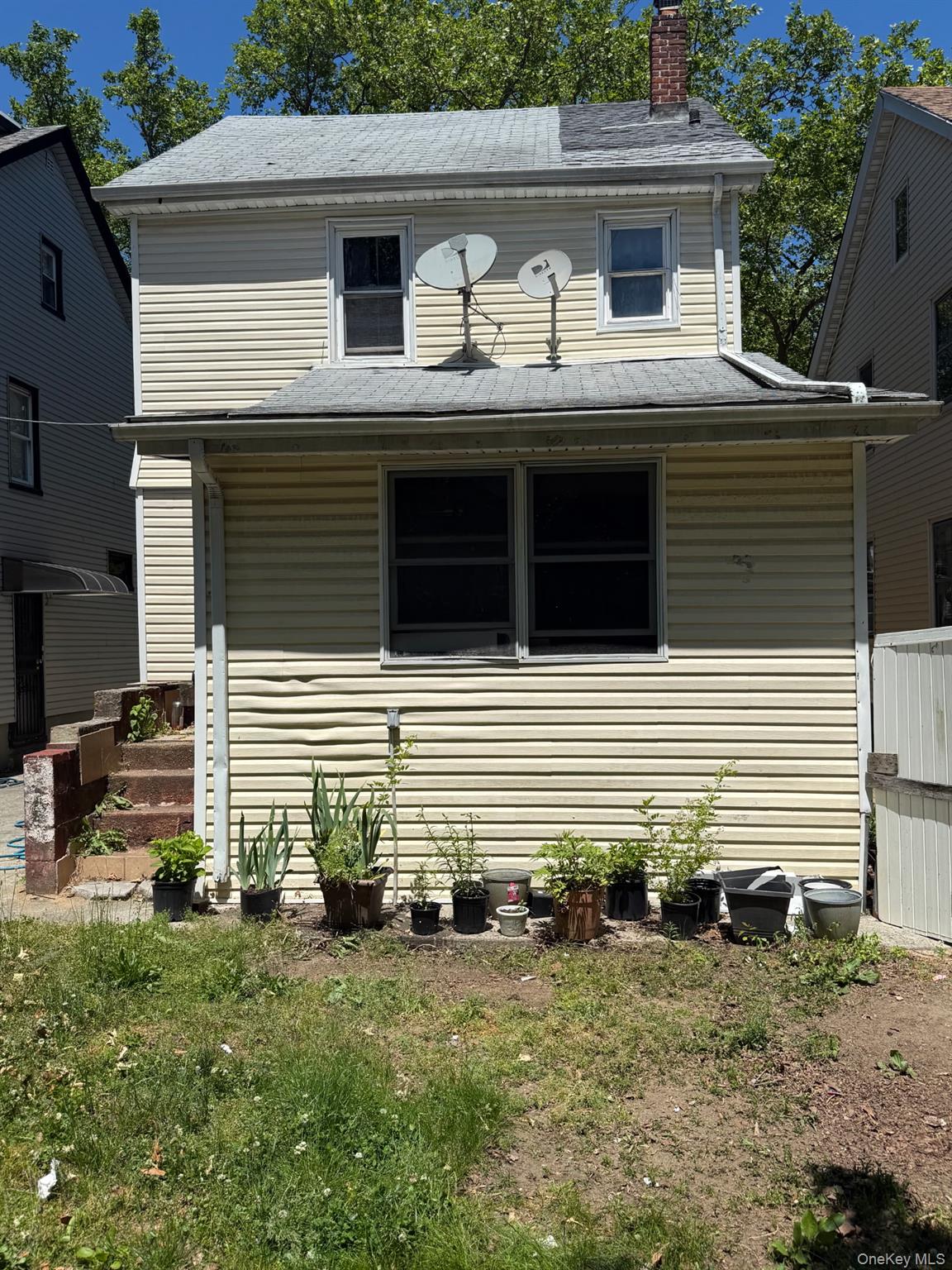 241-08 Mayda Road Property Photo 2