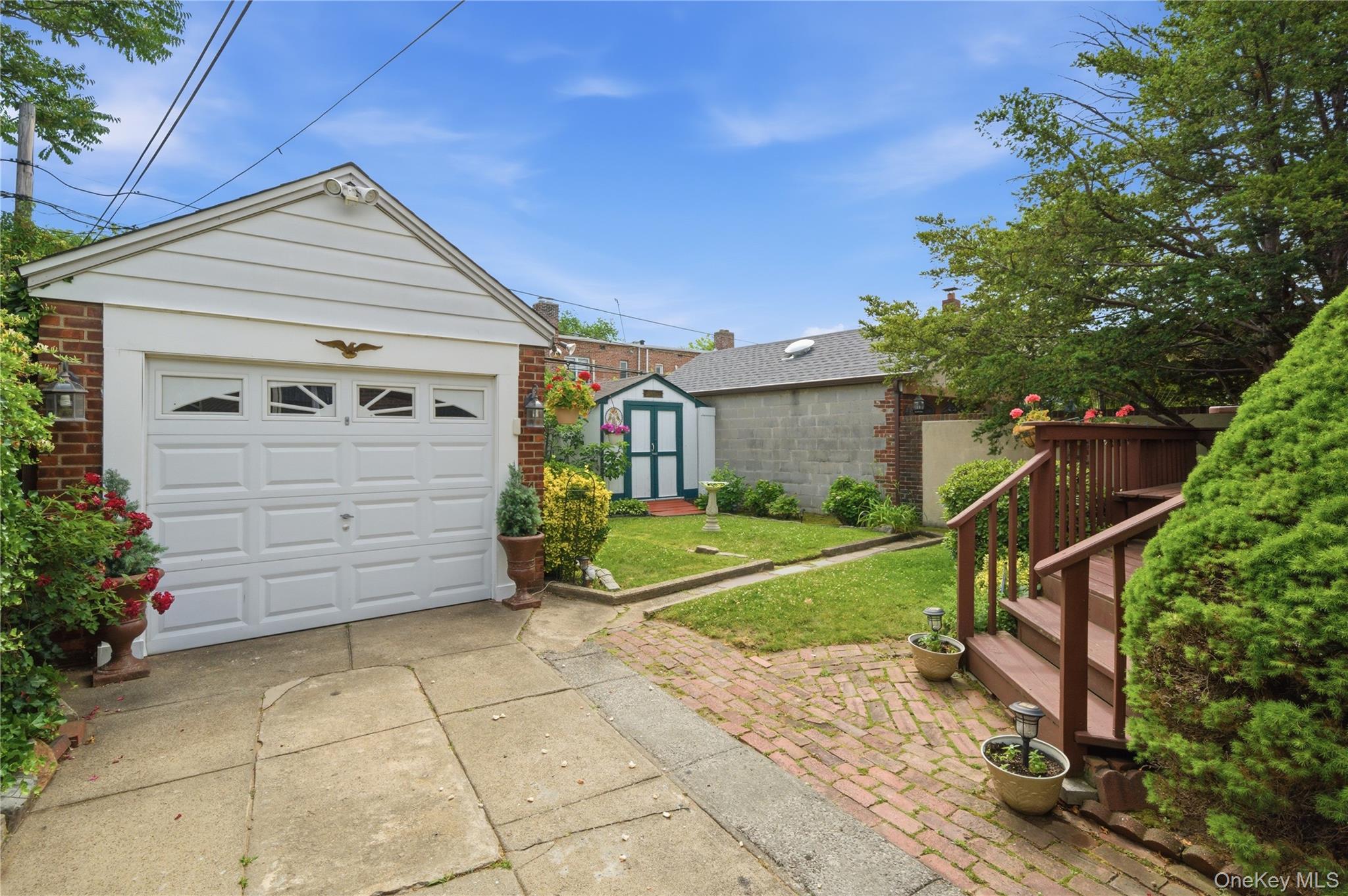 6033 69th Lane Property Photo 18