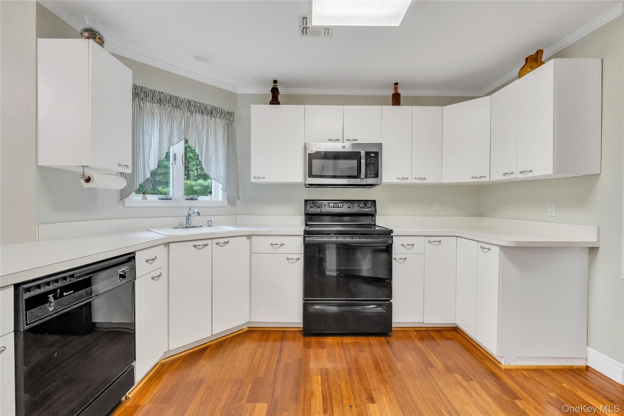 22 Kettle Hole Road Property Photo 10