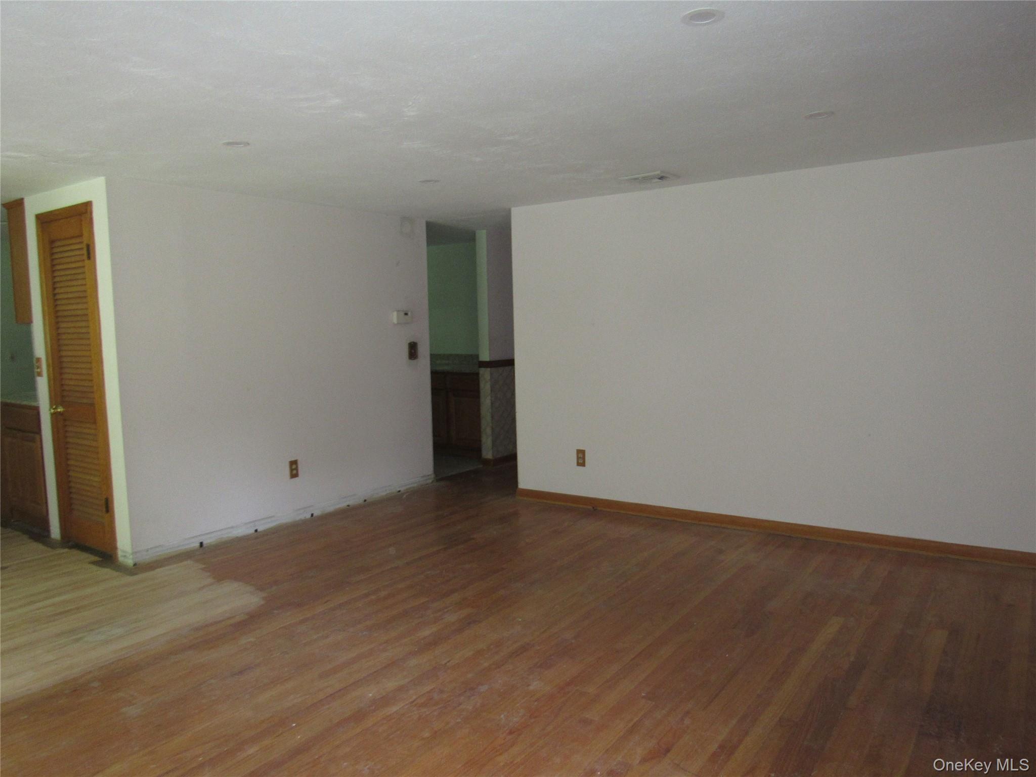 6 Meadow Avenue Property Photo 3