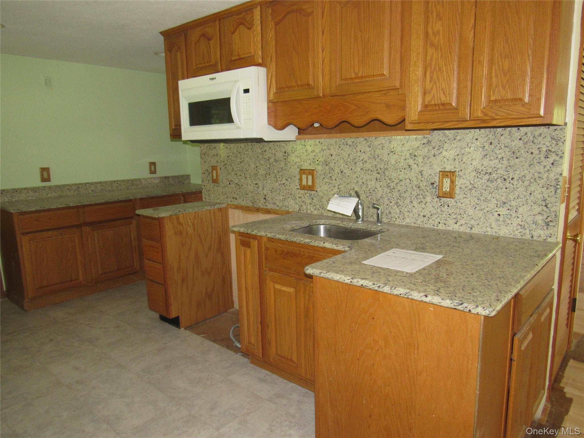 6 Meadow Avenue Property Photo 5