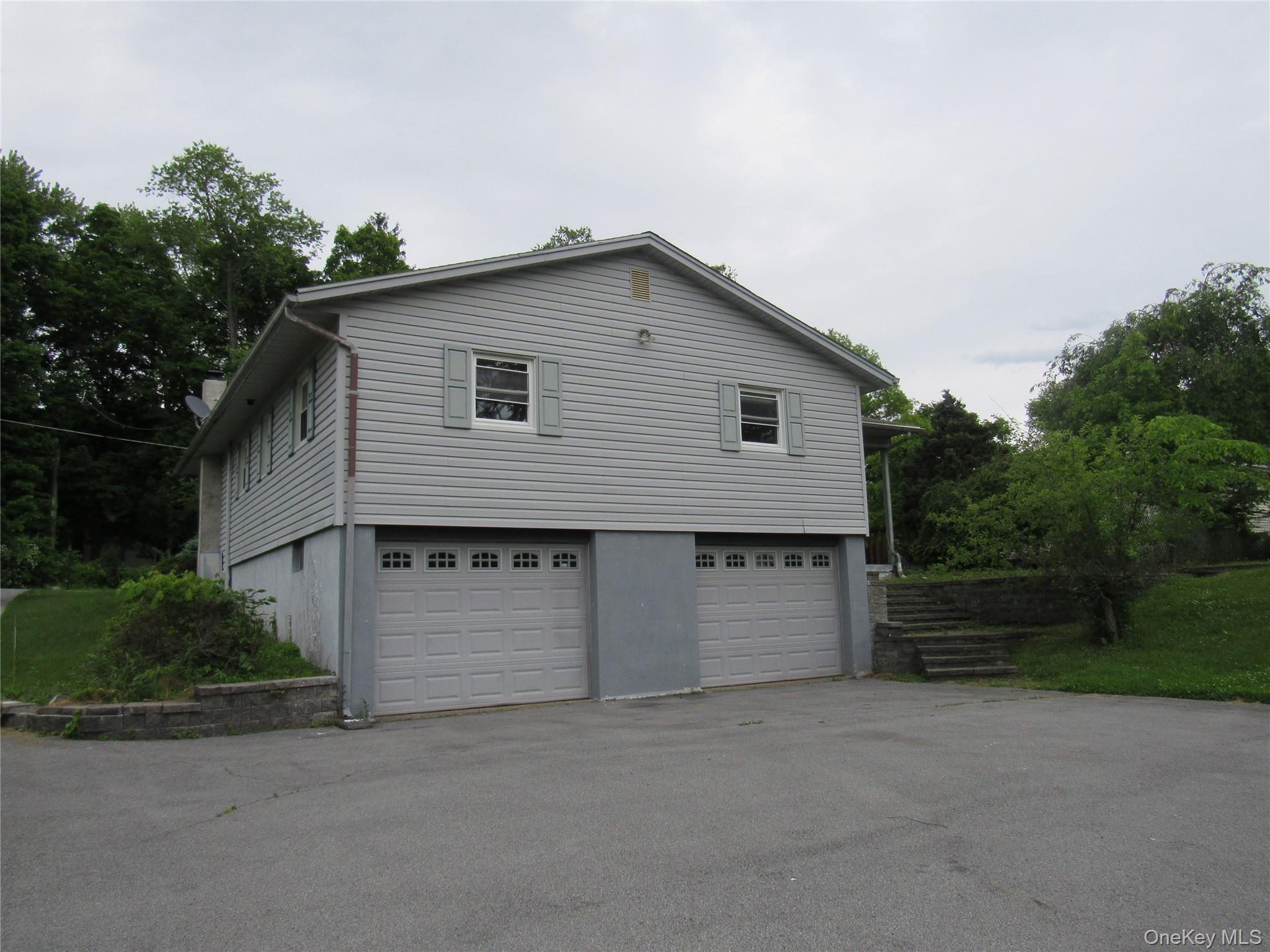 6 Meadow Avenue Property Photo 27