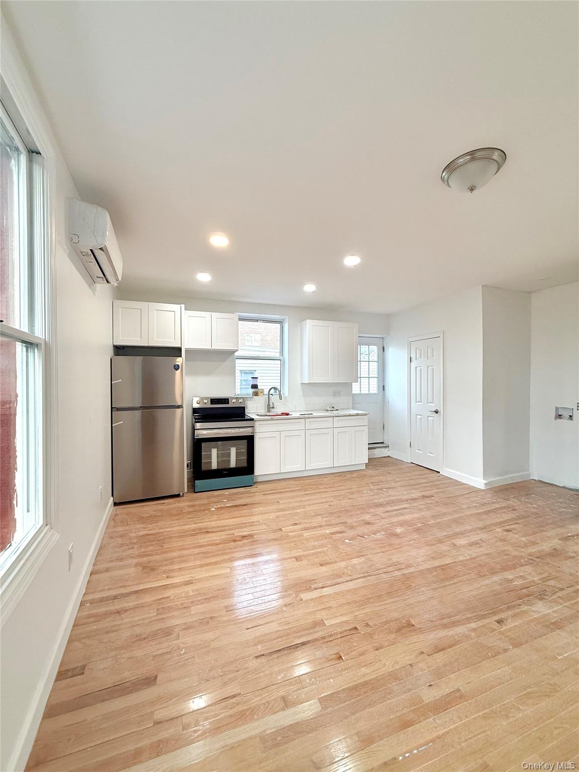 629 E 89th Street Property Photo 2