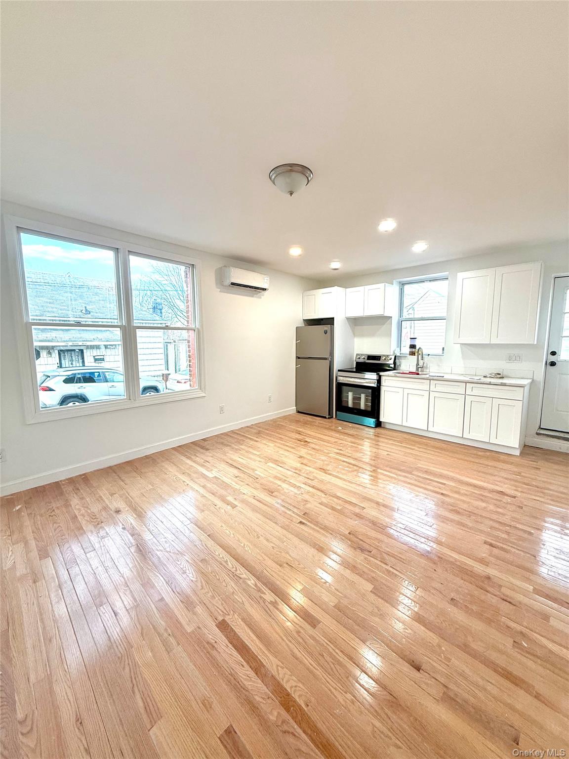 629 E 89th Street Property Photo 3