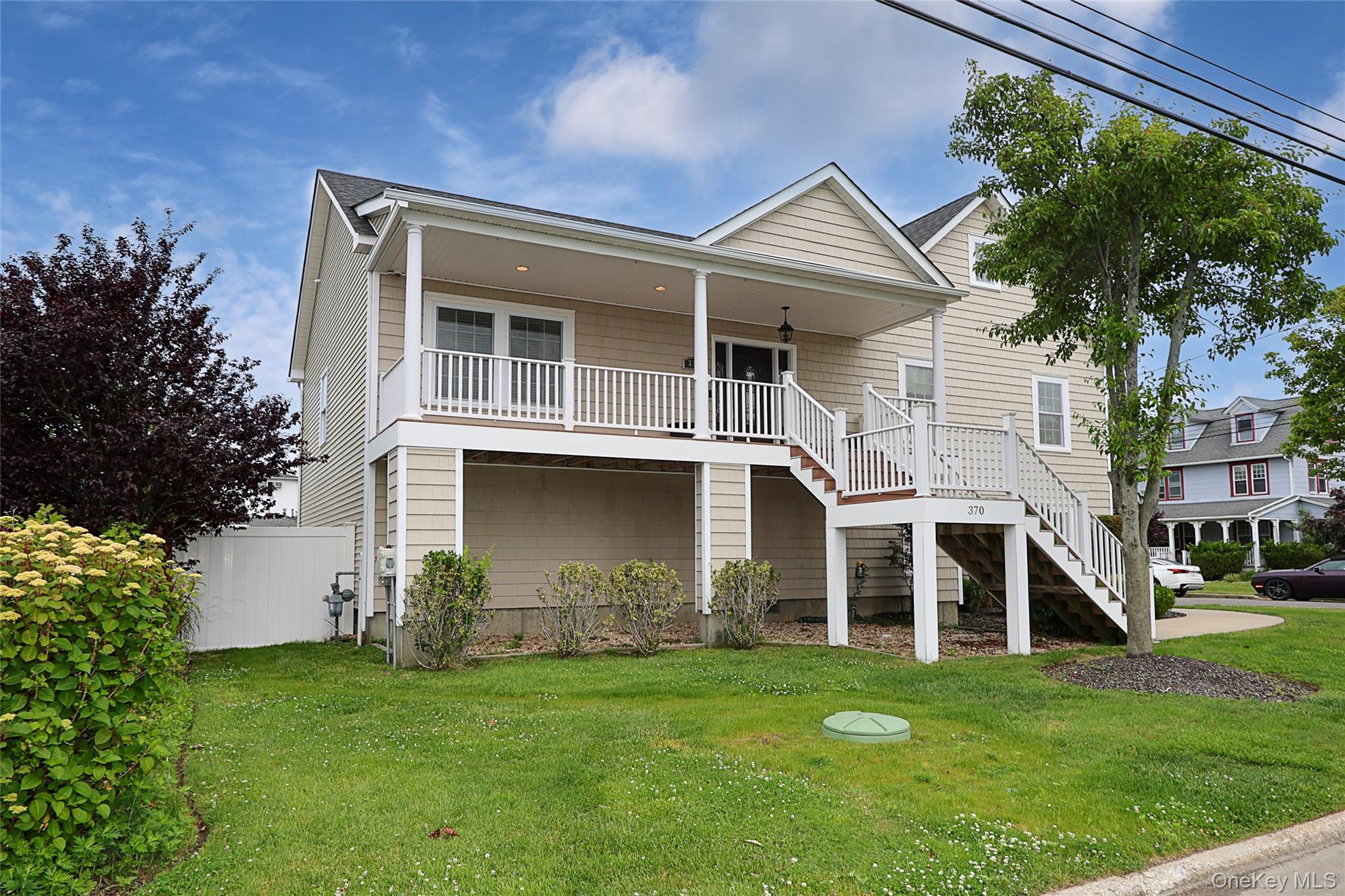 370 Rider Avenue Property Photo 4