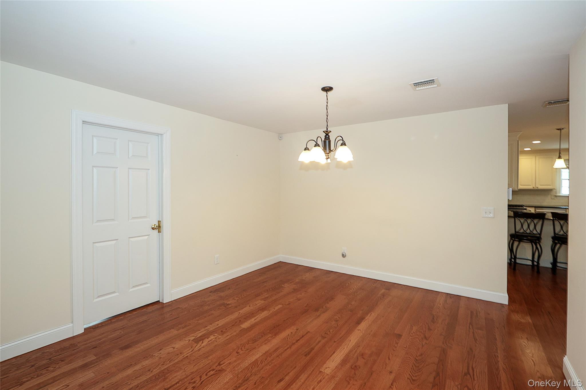 370 Rider Avenue Property Photo 9