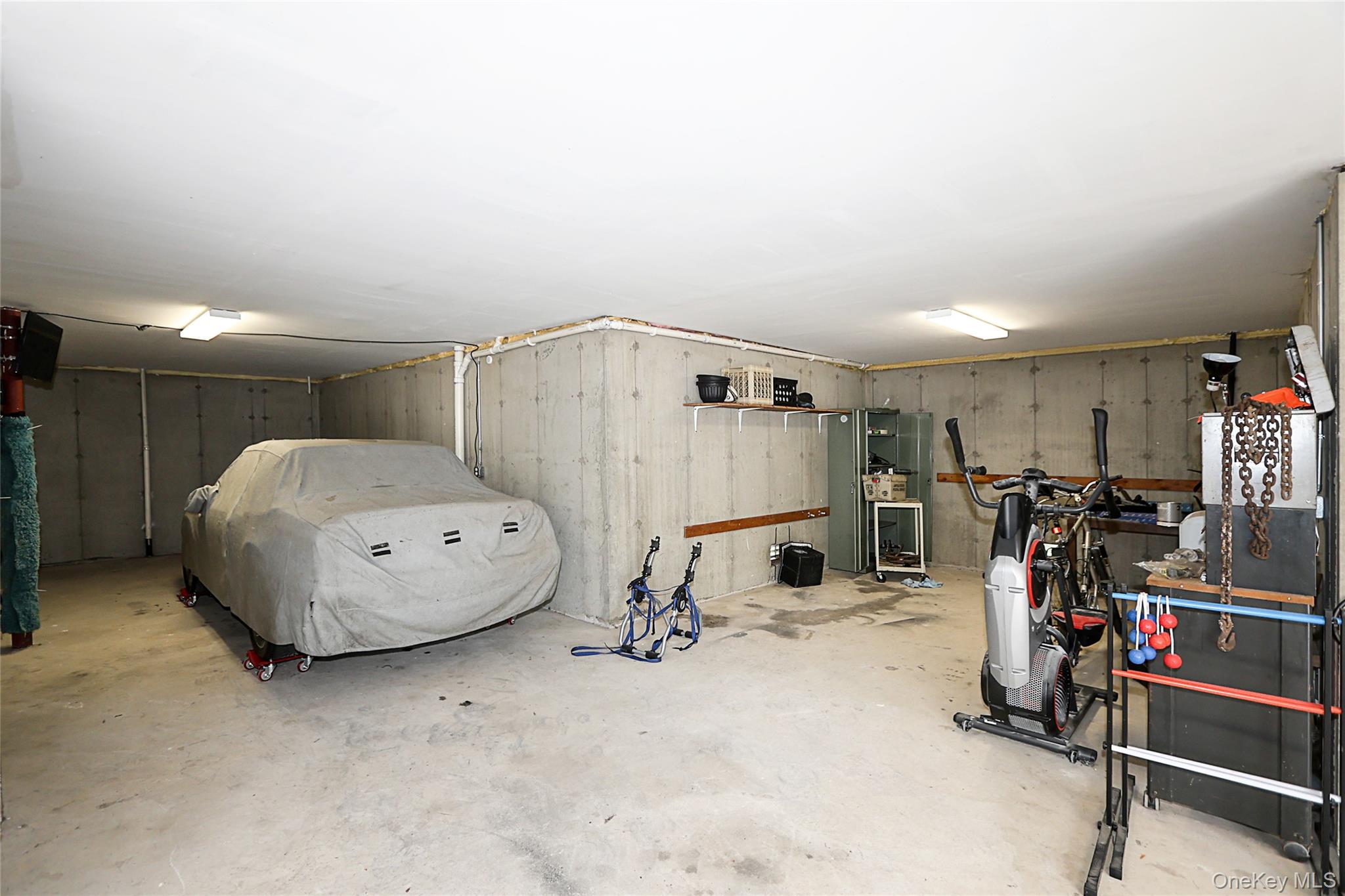370 Rider Avenue Property Photo 34