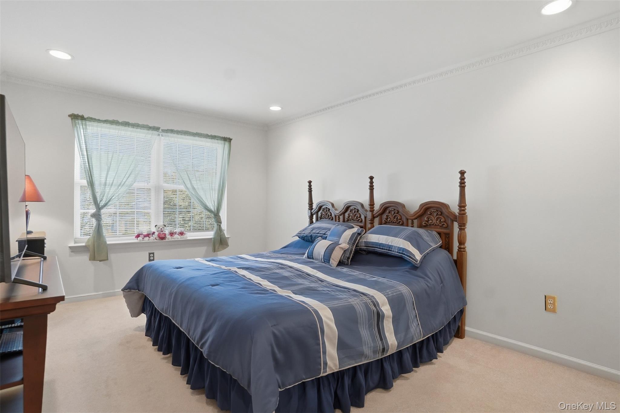 2 Gatehouse Place Property Photo 32