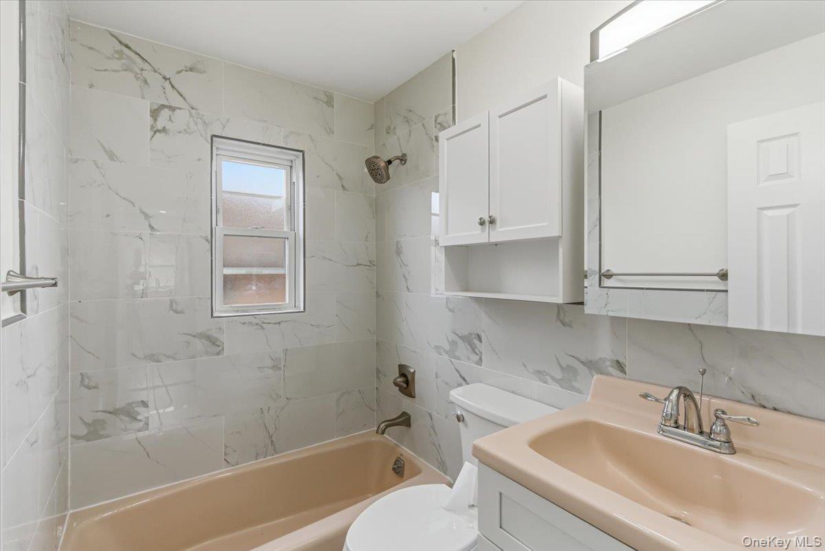 215-34 40th Avenue Property Photo 19
