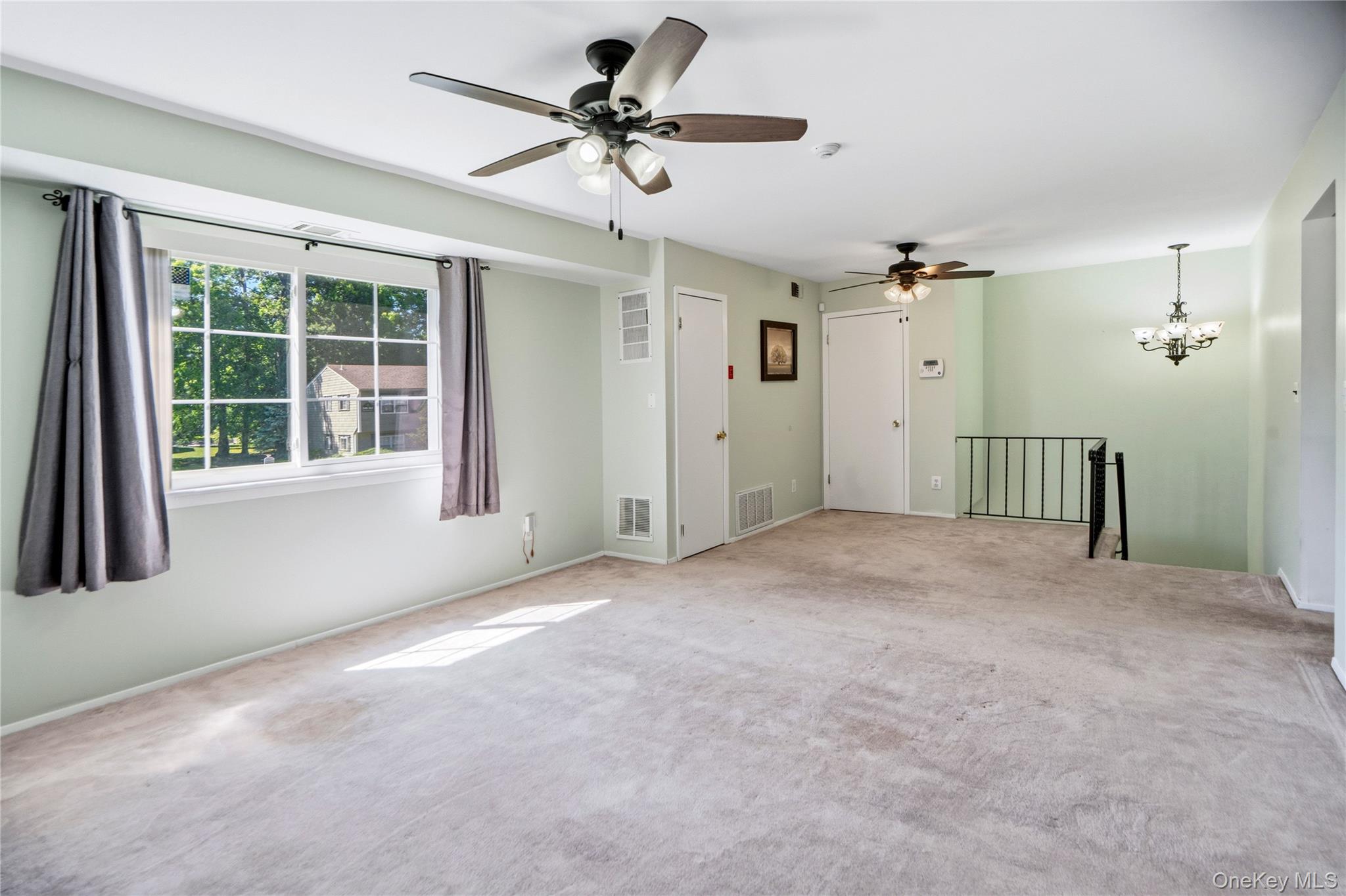 200 Lake Pointe Circle 200 Property Photo 6