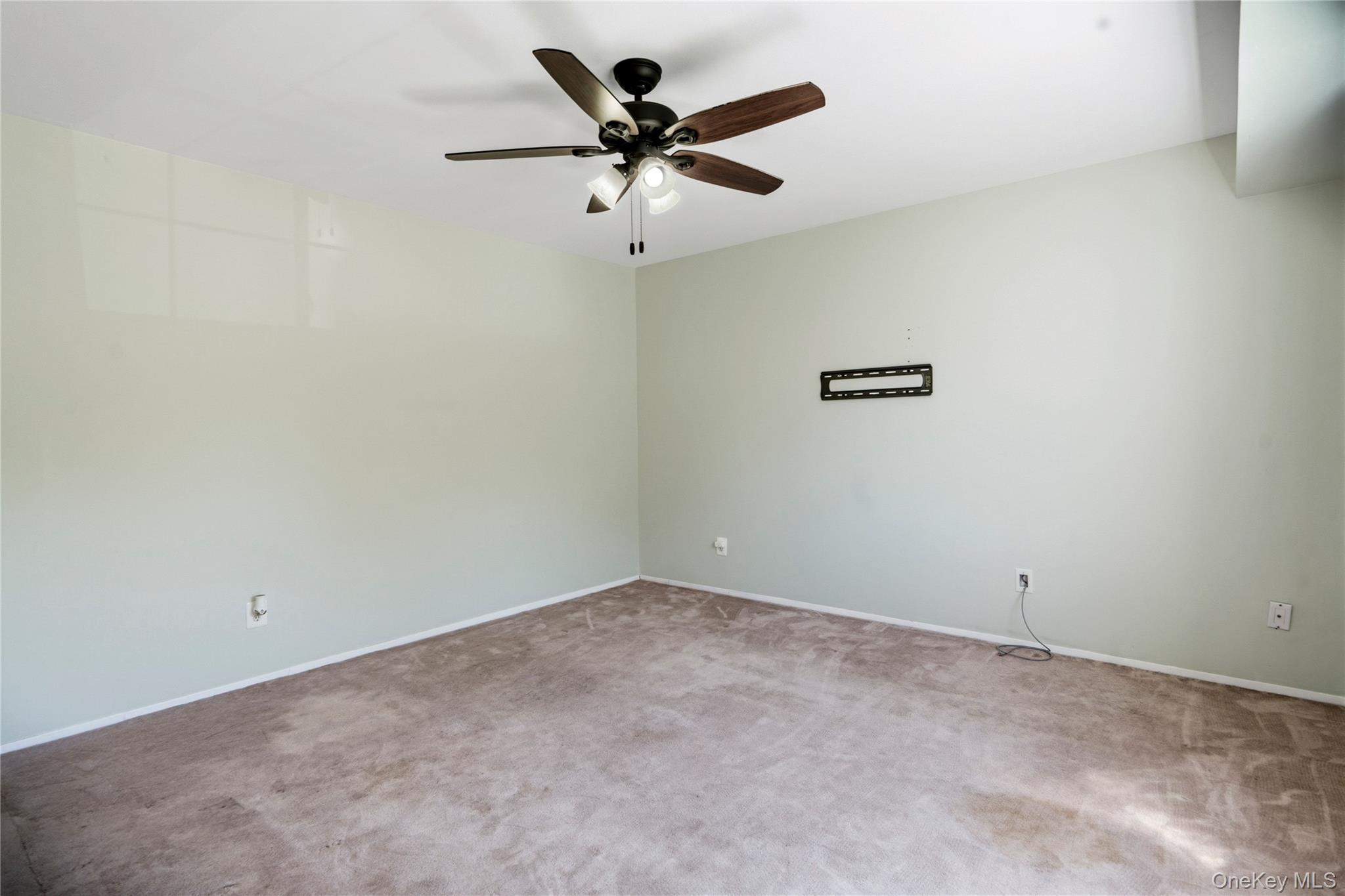 200 Lake Pointe Circle 200 Property Photo 9