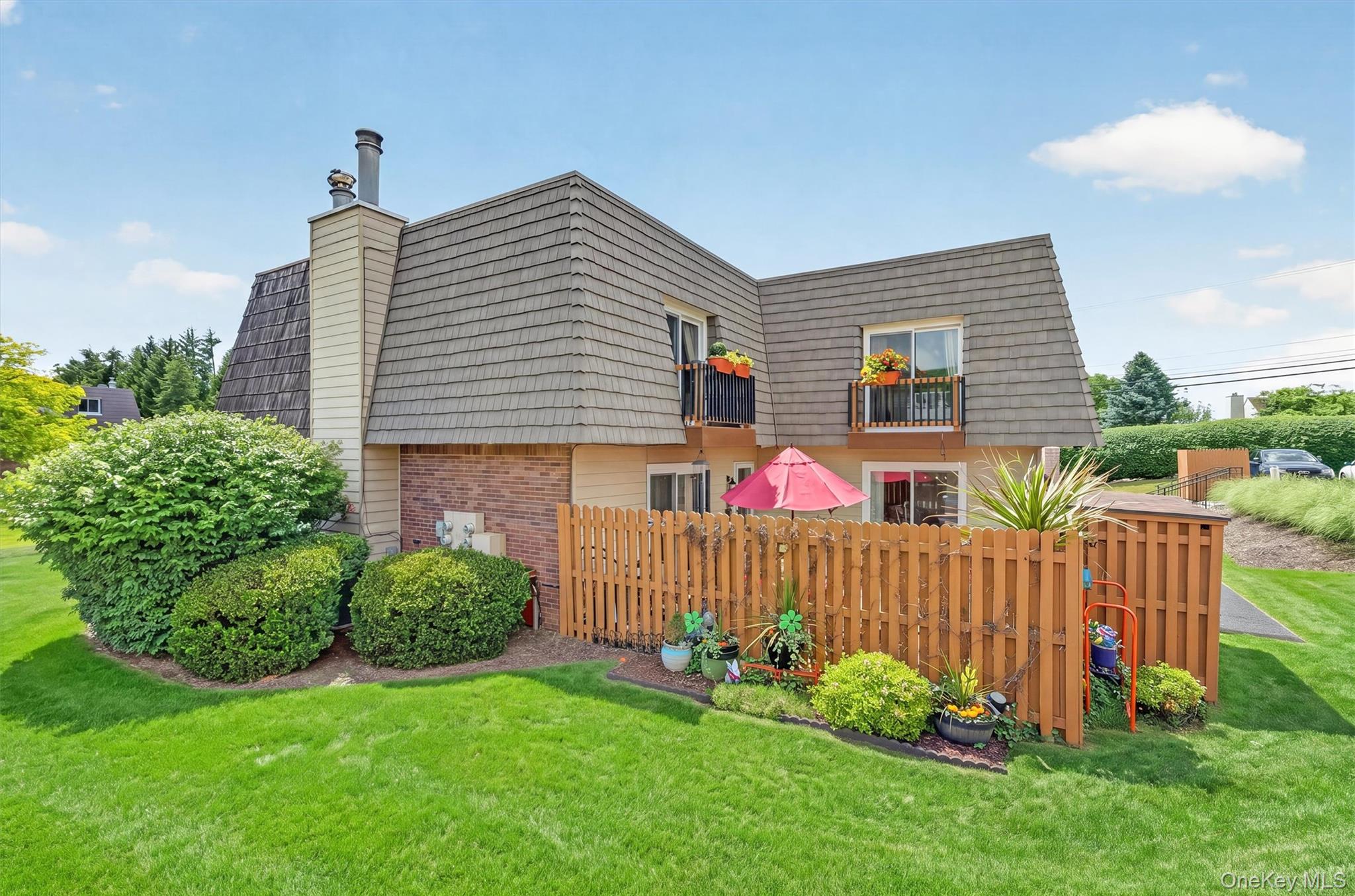 54 Laudaten Way Property Photo 1