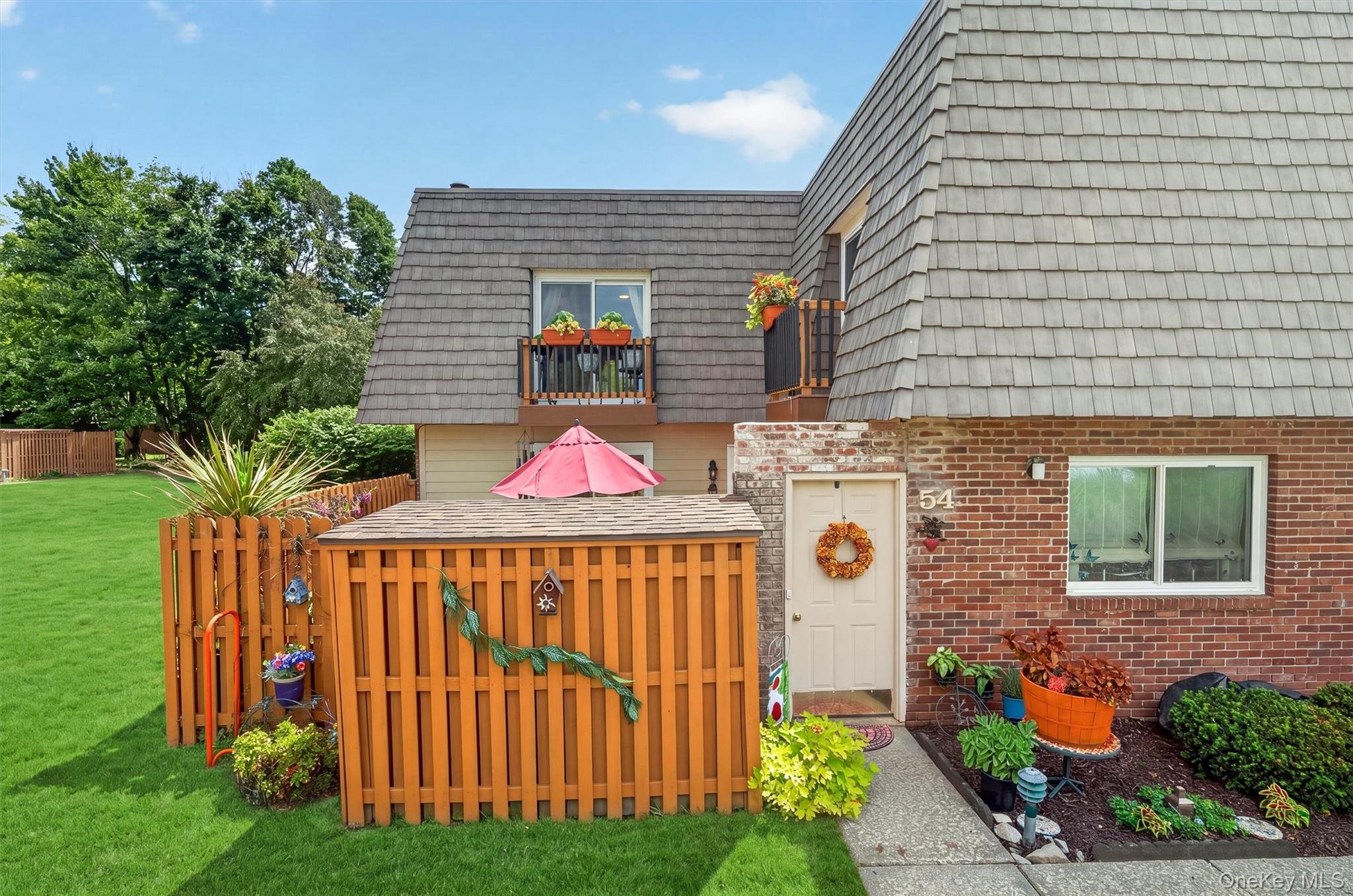 54 Laudaten Way Property Photo 2