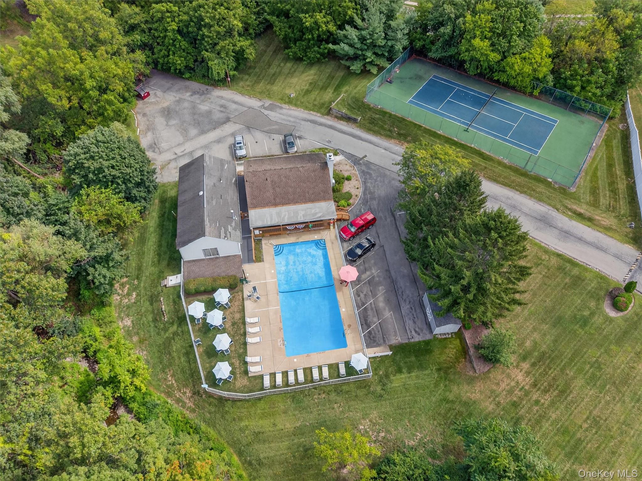 54 Laudaten Way Property Photo 32