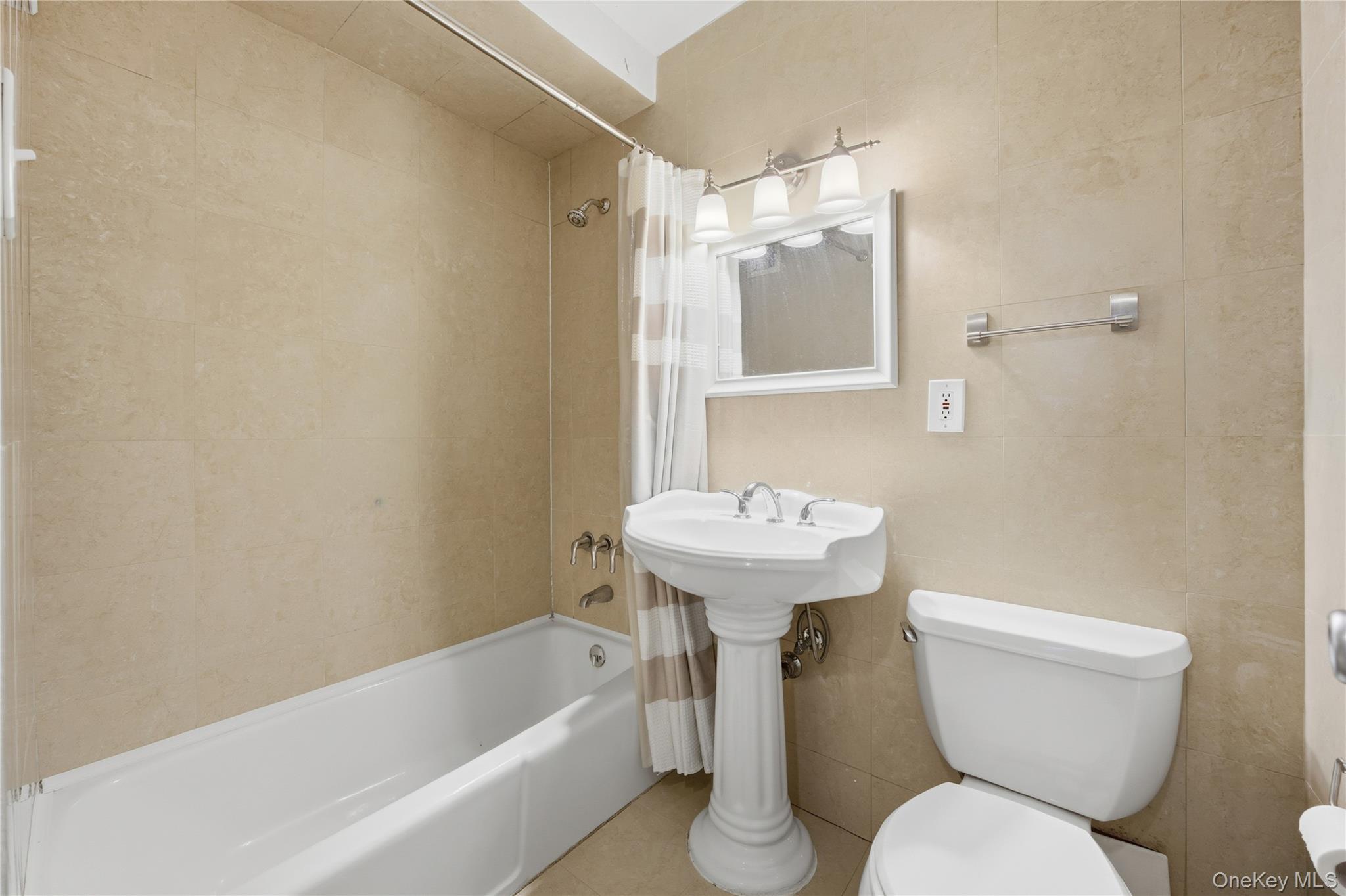 21 Fairview Avenue 426 Property Photo 12