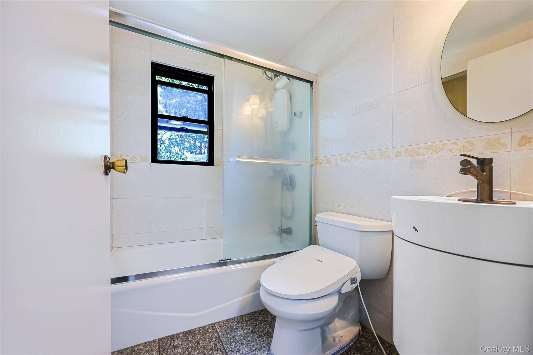 1010 Polk Avenue Property Photo 11