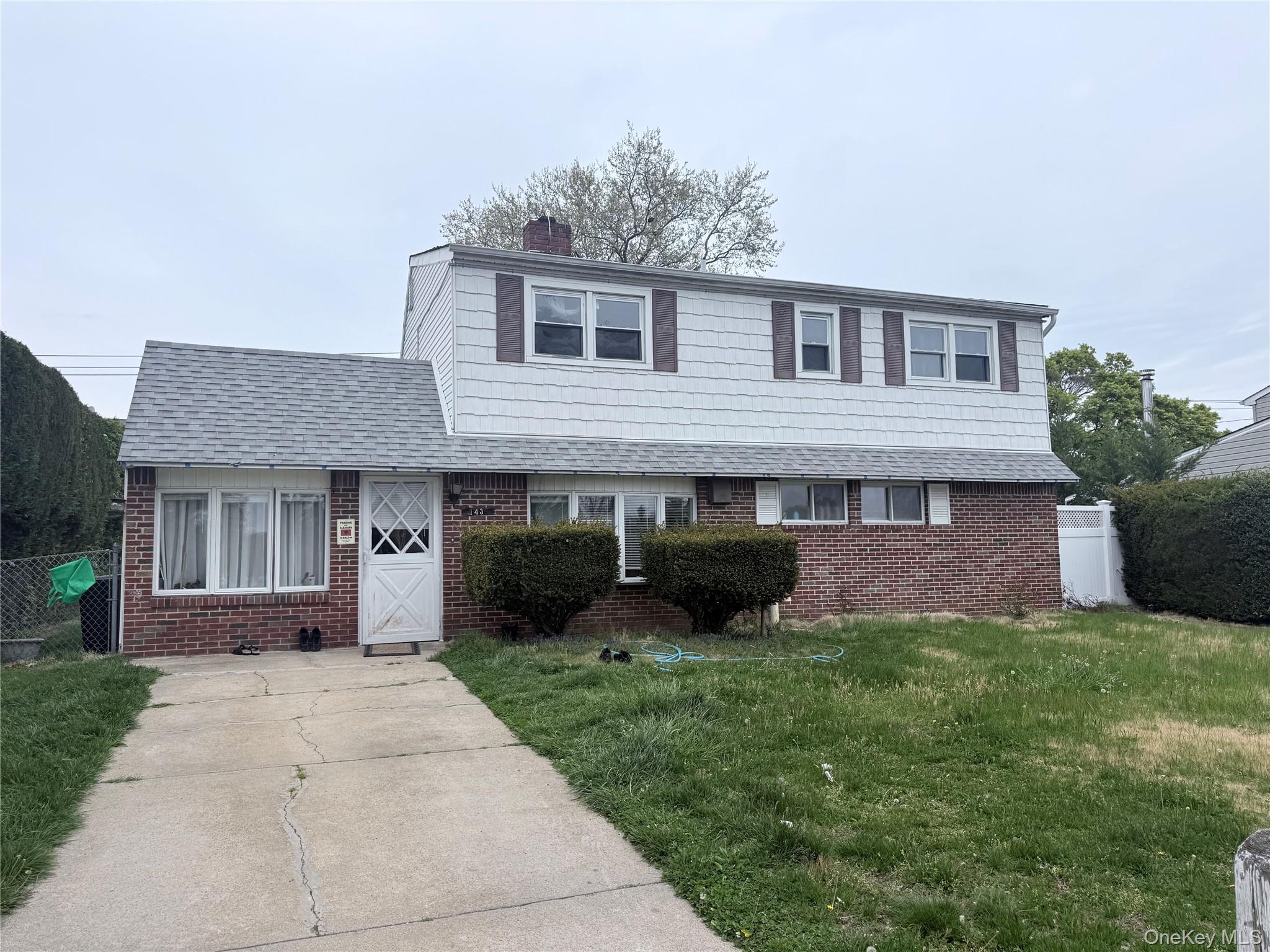 143 Red Maple Drive Property Photo 1