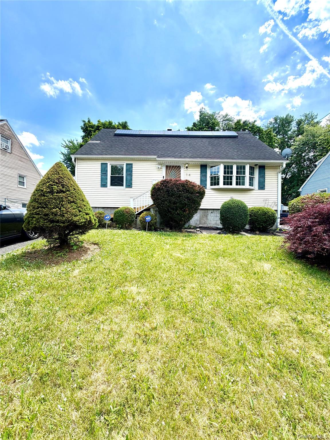 14 E Hickory Street Property Photo 1