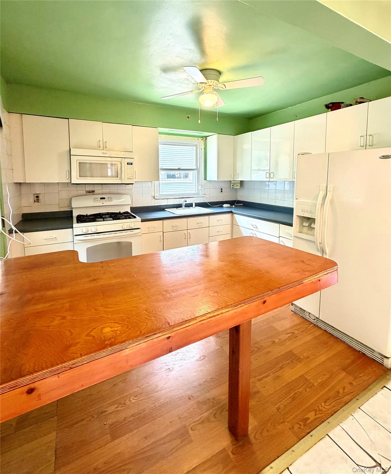 14 E Hickory Street Property Photo 8
