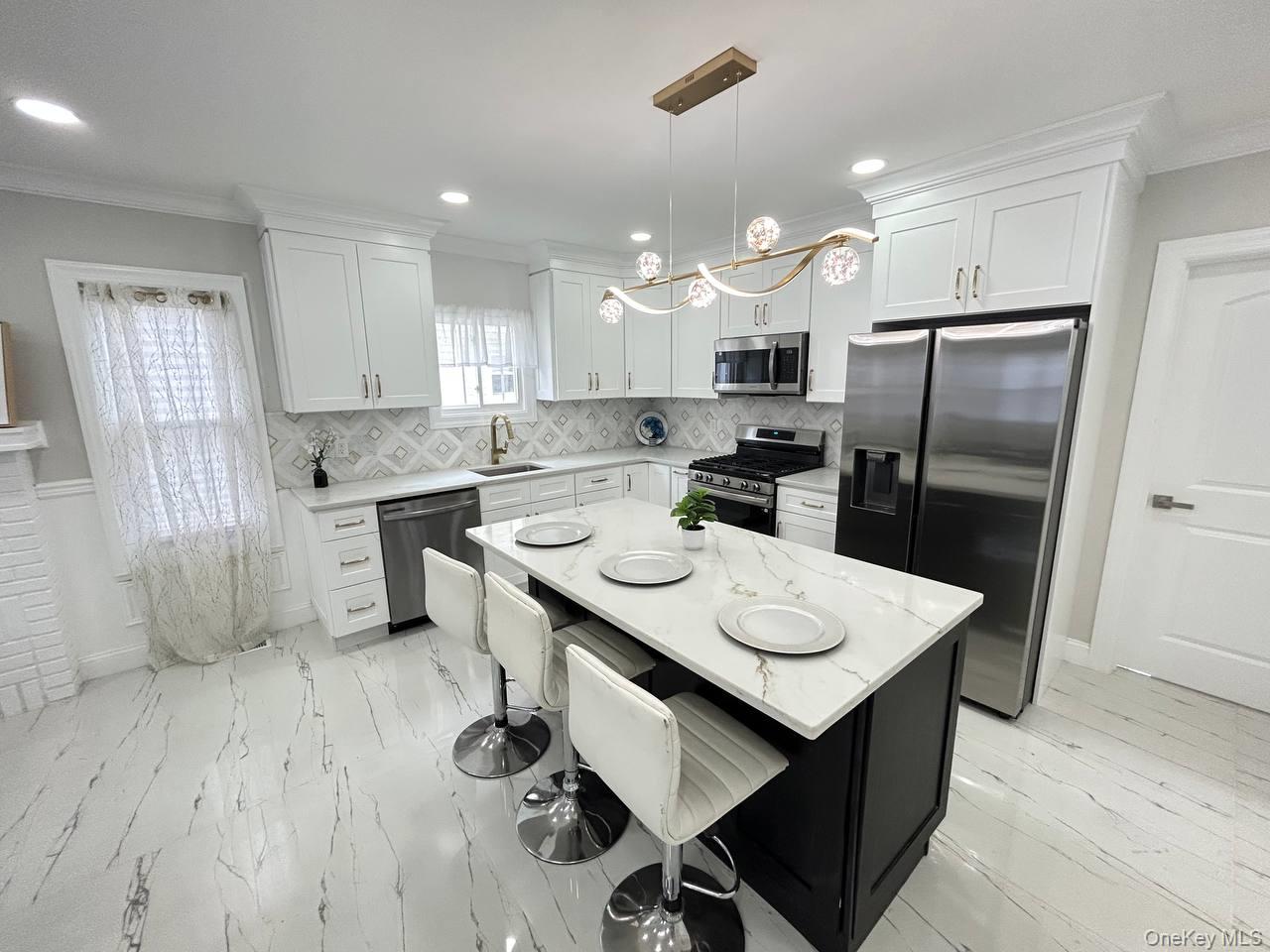 109 Leverich Street Property Photo 2