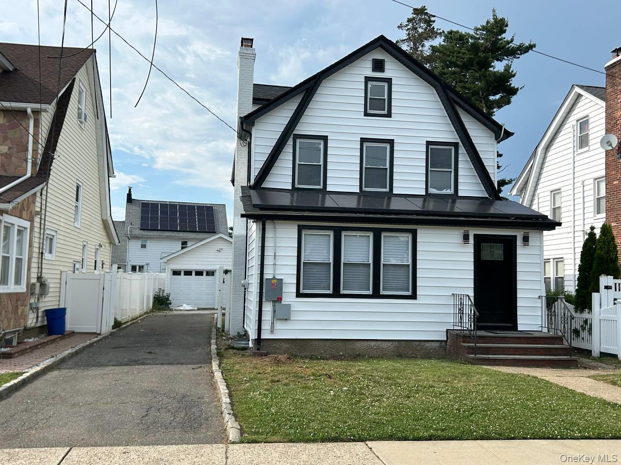 109 Leverich Street Property Photo 4