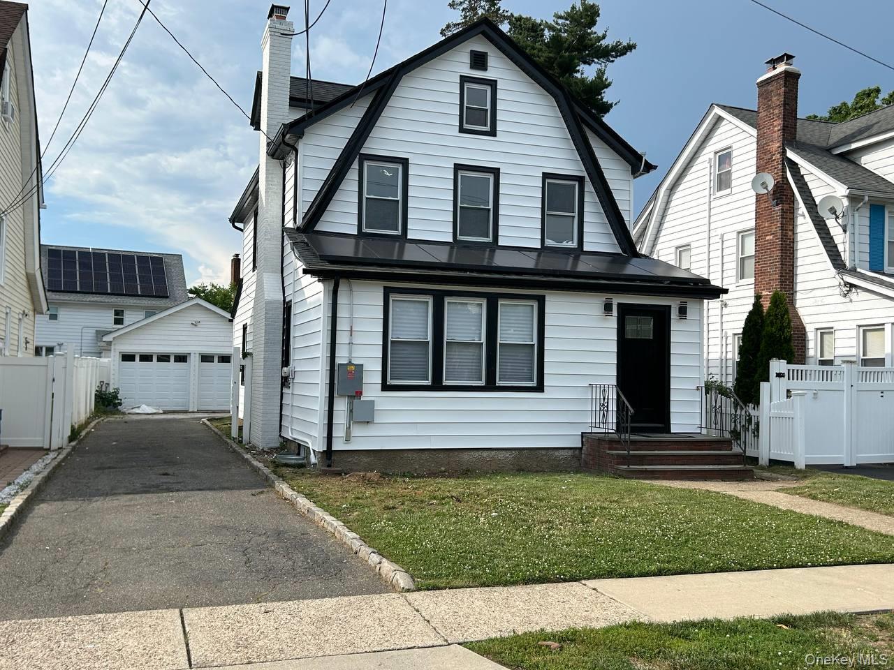 109 Leverich Street Property Photo 6