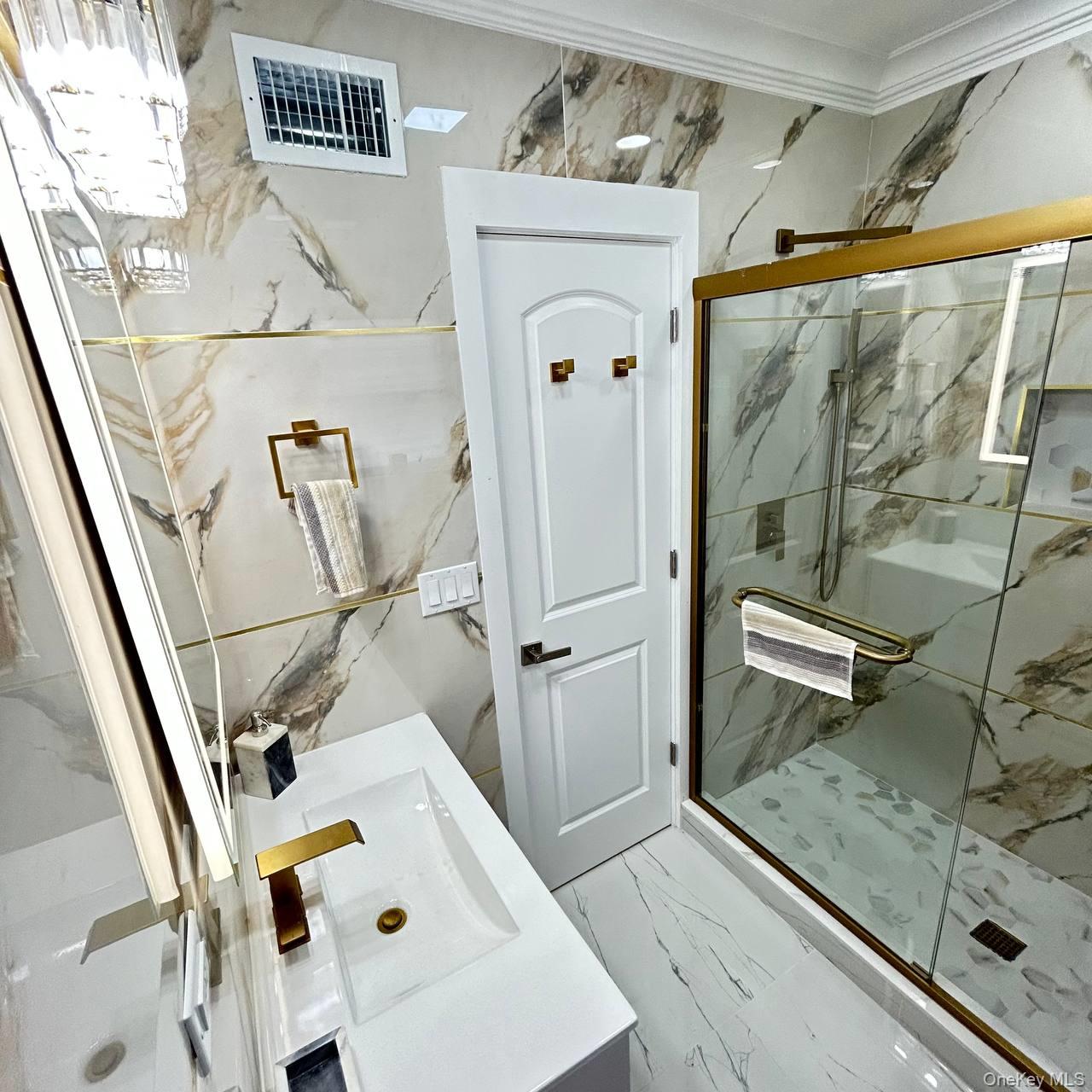 109 Leverich Street Property Photo 14