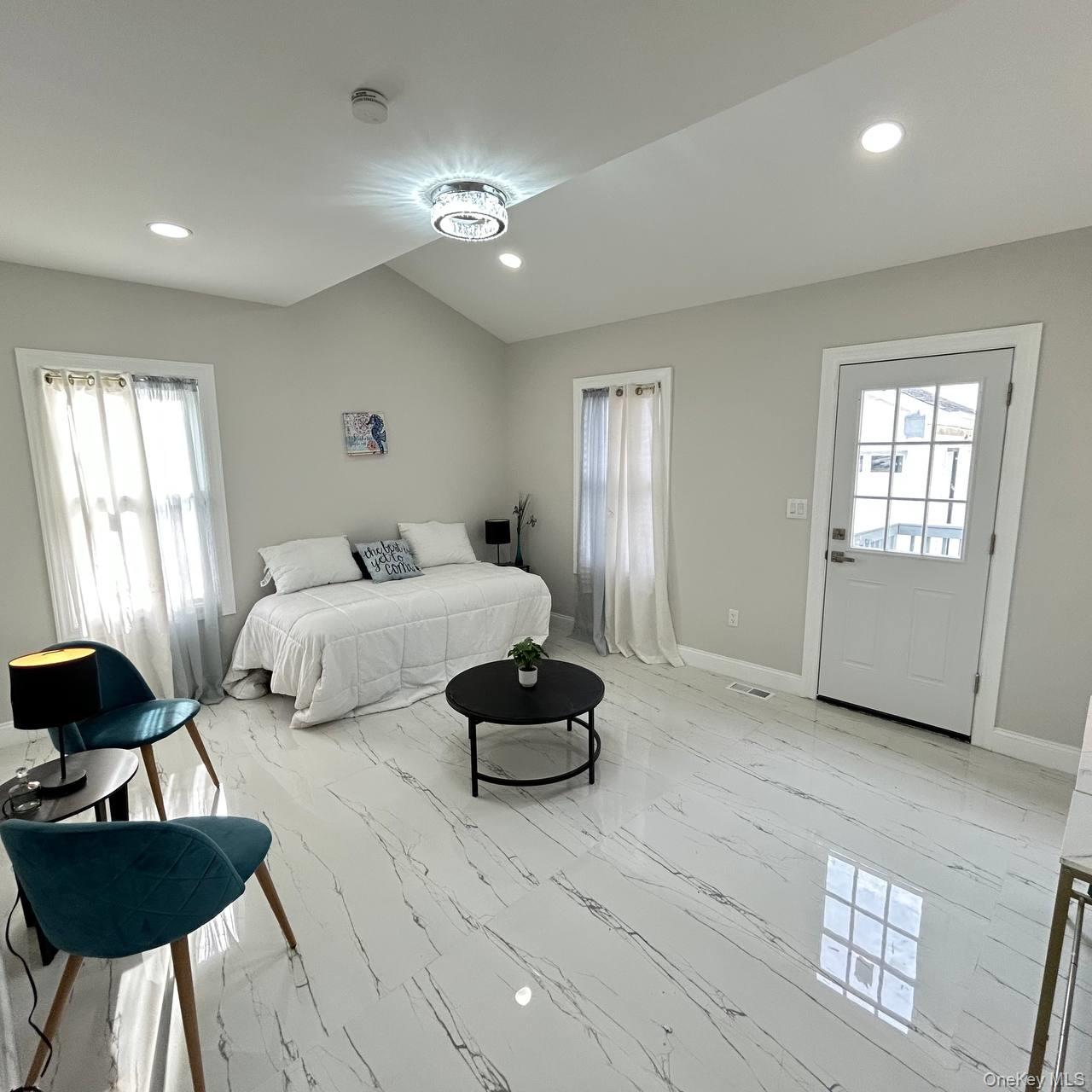 109 Leverich Street Property Photo 35